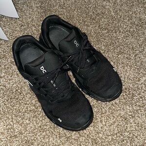 On cloud waterproof sneakers